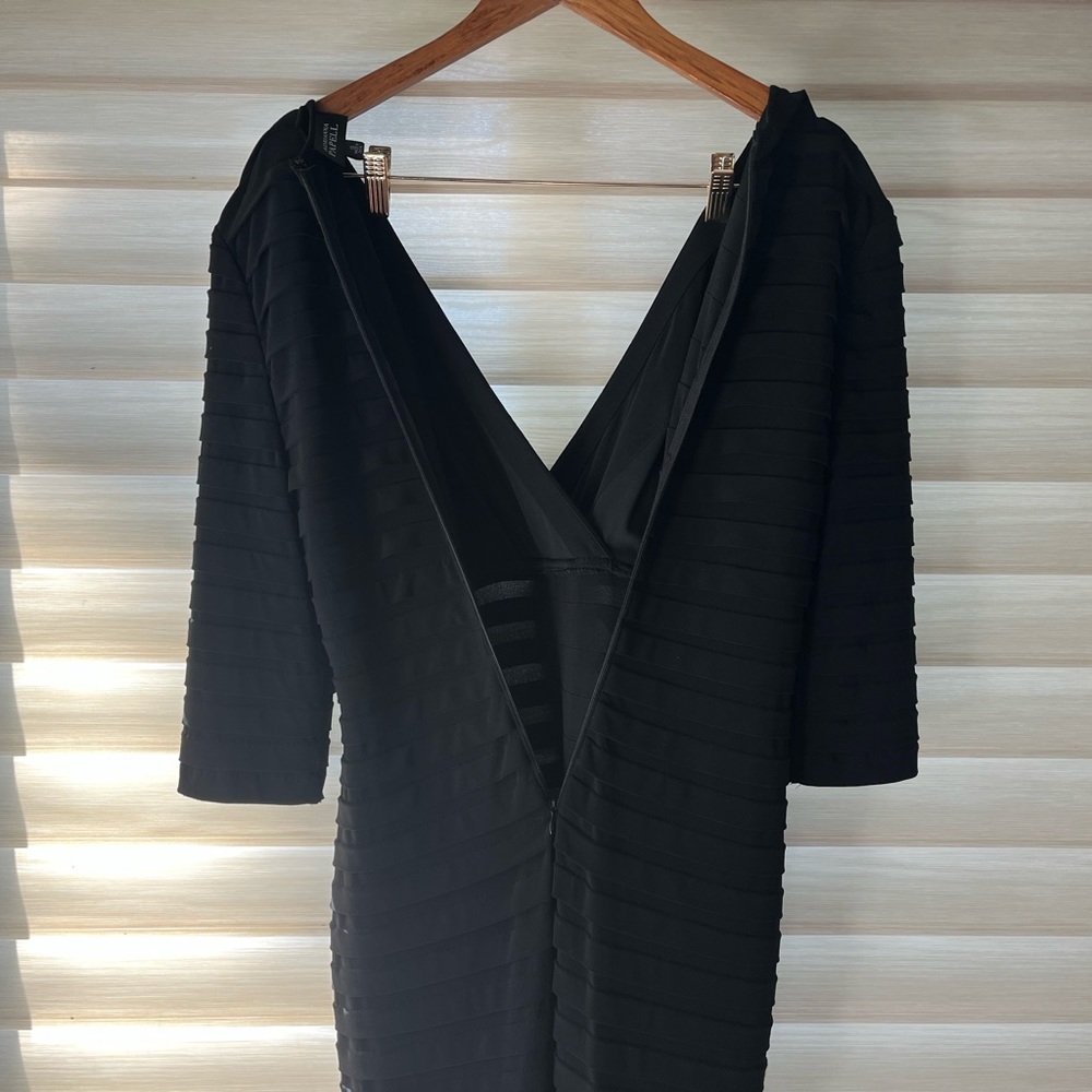 Adrianna Papell V Neck 3/4 Sleeves Dress - Picture 6 of 7